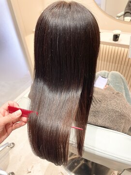 テラバイルヴェール 各務原(TERRA by LeVert) 縮毛矯正＋oggi ottoトリートメントでうるつや髪に♪