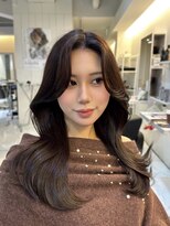 リー 四ツ橋(Lee)&nbsp;レイヤーカット/韓国風/外国人風/顔周り/透明感カラー