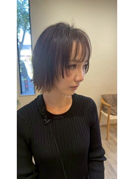 シフト(SHEEFT) 耳だしショート大人ショート似合わせカットニュアンスカラー