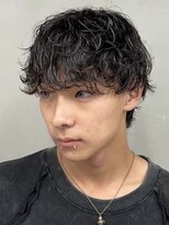 ラヴィズムバイフィフス(LUVISM by fifth)&nbsp;新潟万代シャドウパーマ緩めスパイラルパーマッシュウルフ30代