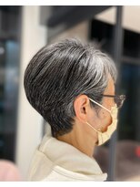 サロンイクエヤマザキ 文京(SALON IKUE YAMAZAKI) グレイヘア クビレショートカット