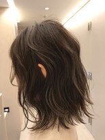 ブリス(VLISS)&nbsp;ウエーブグレージュ＿ワンサイドショートブランジュ