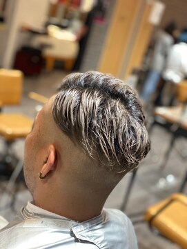 アイコニック 日進梅森台店(ICONIQ) モヒカン系センターパート