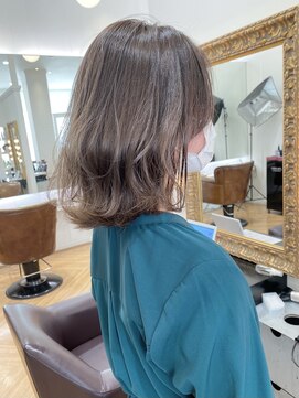 コワファースト  させぼ五番街店(COIFF1RST) シアベージュ