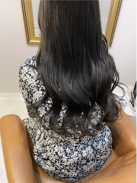 ニィ(2iee.) ヨシンモリ