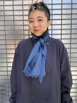 リル(Lilu)&nbsp;ハイトーンの毛先を残したベリーショートのお客様クロカワケンタ