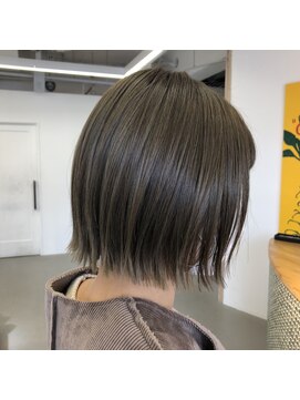 サニーズ(SUNNY'S by CONKS) 【ブリーチあり】切りっぱなしボブ×オリーブベージュカラー