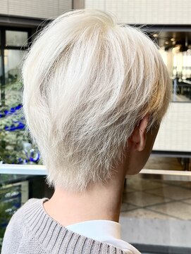 ステア ケース(stair case) ホワイトブロンド