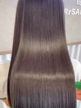 アールサロン 心斎橋(RrSALON) イメチェン/ホワイトブロンド/外ハネボブ/美髪/RrSALON心斎橋