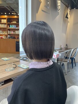 エン(En,) ◯ブリーチベースで叶える＊ラフな透明感ボブ◯