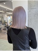 透明感グレージュ切りっぱなしボブ顔周りレイヤーケアブリーチ