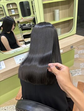 イオエ 西梅田(ioe) ブリーチなしカラー/髪質改善/ミルクティーベージュ/小顔へア