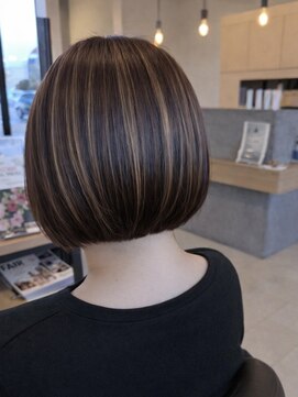 ジェイベルズ(J BELL'S) ボブ×ハイライト