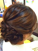 ヘアセットアップス(UP's) ★しっとり大人っぽい『編みこみ＆ねじりまとめアップスタイル』