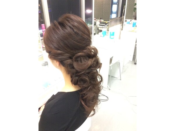 セットサロンサヤ エレガントスタイル 結婚式ゲスト