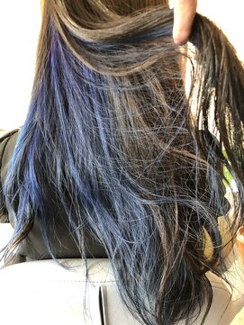 ビヨンドイー(beyond E) インナーカラーワイドブルー