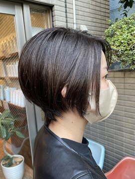 スタジオフォーエイチ(STUDIO 4H) 丸みショート/ハンサムショート/ハイライト/ショートボブ/下北沢