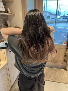 Yoshiつね さくら店 グラデーションカラー