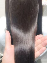 SNSや雑誌で話題の【髪質改善トリートメント】誰もが振り返る圧倒的な『艶』のある髪へ[髪質改善/小平]