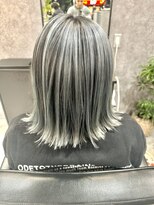 インク(ink) アッシュ系バレイヤージュ