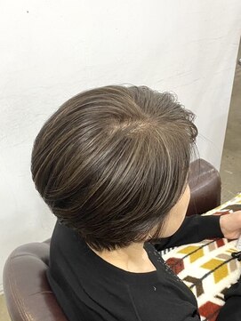 ジィージ 我孫子店(Jieji) 白髪ぼかしハイライト