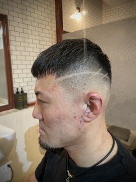 サードプレイス(Third Place) クロップスタイルにラインアート