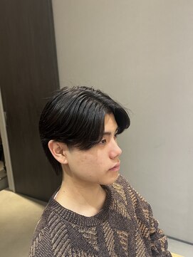 ウノプリールヴァモス(unopulir Vamos) 韓国ヘア襟足ありニュアンスパーマツーブロック黒髪