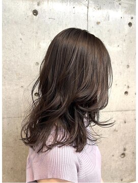オーサム 下北沢(THE AWESUM) 大人ミディ/レイヤーカット/ブラウンベージュ[下北沢/下北沢駅]