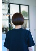 伸ばしかけのボブ