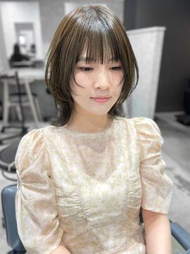 ユーフォリア 新宿通り(Euphoria) ハッシュボブ/オリーブベージュ/ウルフカット