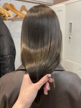 アマーク(a mark) 【木下 暖菜】色持ちや指通りも抜群!水素カラー♪