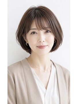 ルームス(ROOMS) 手触り極上。銀座大人女子のための白髪悩みを輝かせるショート