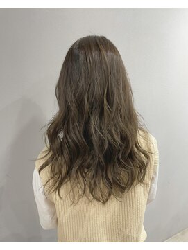 レイドバック(LAID BACK) レイヤースタイルのピスタチオカラ-【髪質改善 インナーカラー】