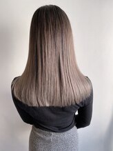 ゼンドットカラスマ(Zen.karasuma)