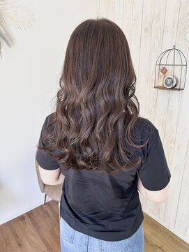 ルヴェール 北方店(LeVert) 透明感グレージュカラー/髪質改善トリートメントoggiotto