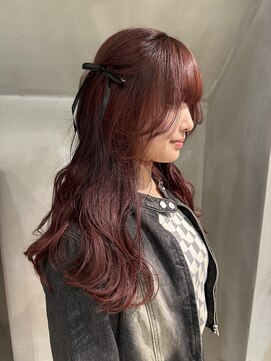 ニキータ(Nikiita) 〈高校卒業カラー/ブリーチなしでできるベリーカラー〉