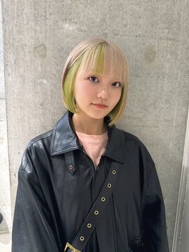 モニカ 栄店(MONIQA) ホワイトベージュ