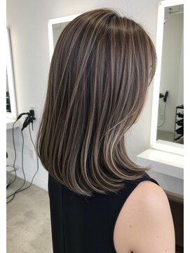 エル 新小岩(elu) 美髪/ワイドバング/レイヤーカット/くすみベージュ/新小岩駅