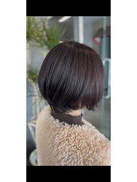 ジールヘアー(GIIL HAIR) ピンクブラウンカラー&ショートボブ