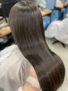 アリュウル 表参道(ALLURE) ブリーチなしwカラーで作る透明感オリーブグレージュ◯伊藤