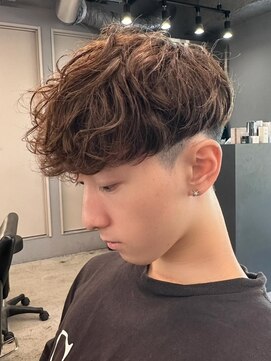 エルマーク 京都駅前(L-MARK) 波巻きツイスパ/サーフカール/メンズ/men's/メンズサロン/眉毛