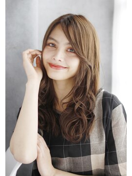 シュシュット(chouchoute) 吉祥寺3分/夏のイメチェン耳かけ毛先パーマフォギーベージュ/022