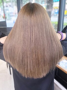 アイティー バイ アルバム 浦和店(IT by ALBUM) サンドベージュ_アースカラーくびれヘアツートンカラー_ba361801