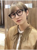 美髪にオトナかわいいホワイトグレージュネビージュショートボブ