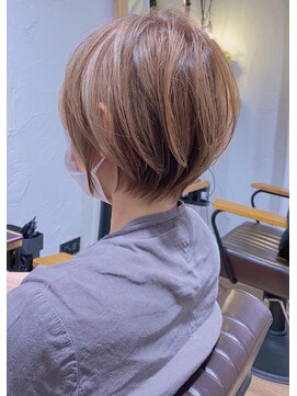 バンプ ギンザ(BUMP GINZA) 白髪ぼかしハイライト/絶壁解消/ひし形大人ショートボブ/聖