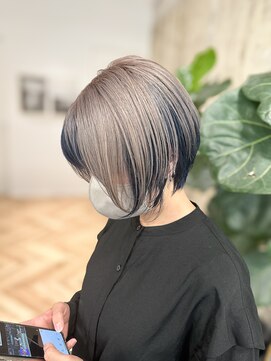 エレクシィ(ELEXY) ショート セパレート シルバー×ブルー