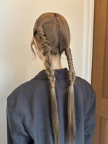 ウユ(uyu)&nbsp;お呼ばれヘアアレンジ