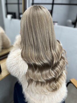 ワン(ONE) ベージュ