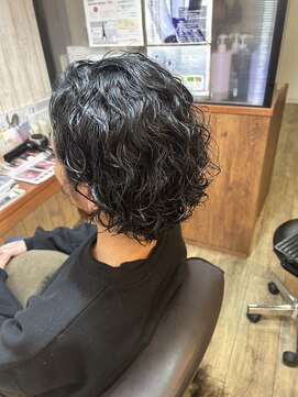 スウィープヘア(Sweep Hair) スパイラルパーマ