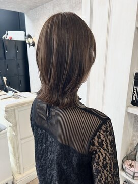 キャアリー(Caary) 福山美容室carry くびれボブレイヤーくすみベージュ透明感40代